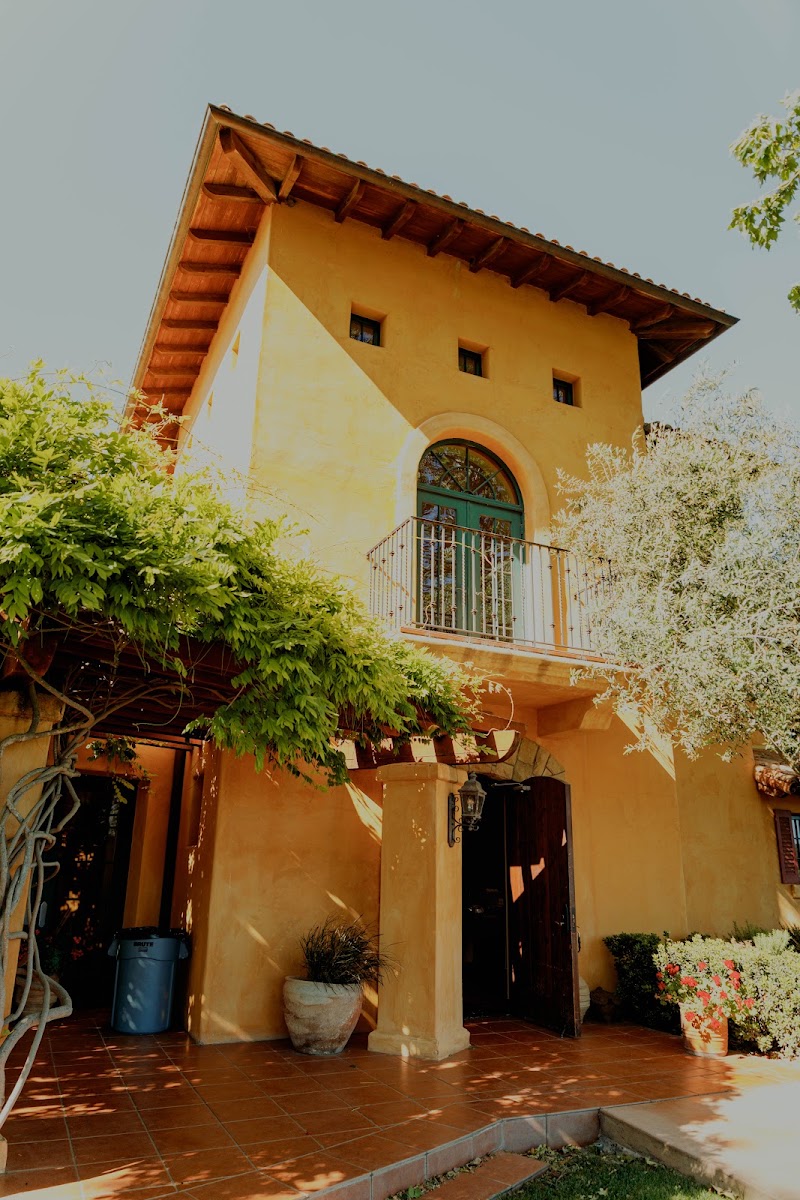 Melville Vineyards & Winery